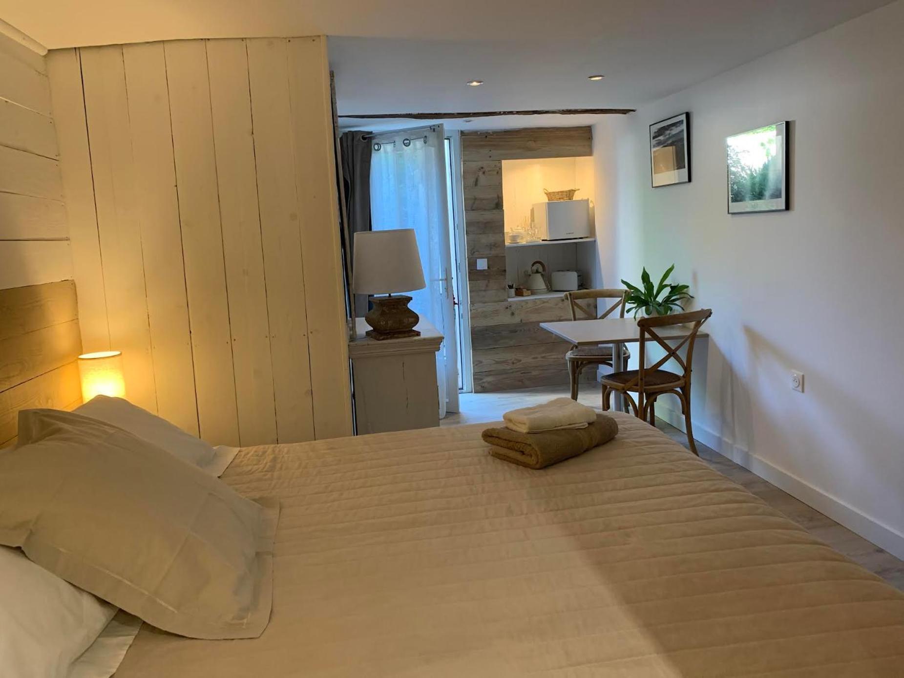 Appart'Hotel 27 Le Lion D'Or Malaucène Kültér fotó
